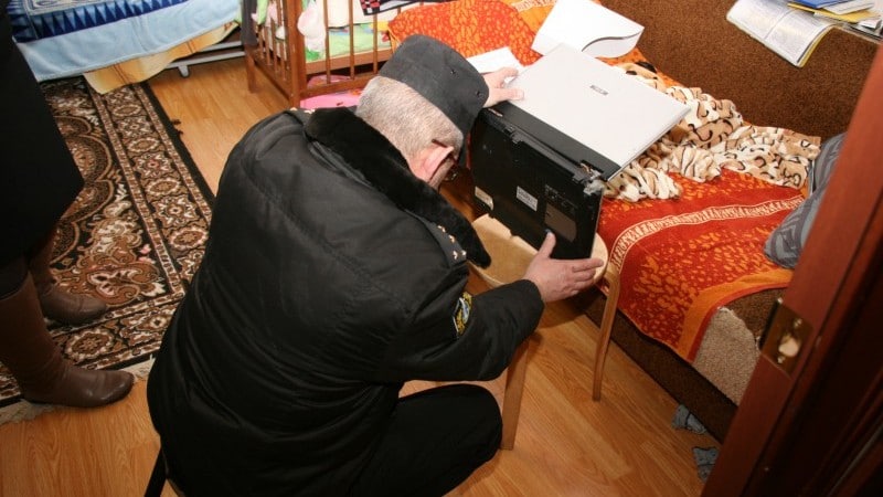 arest-imushchestva-dolzhnika-sudebnymi-pristavami.3jpg-e1467575381961.jpg